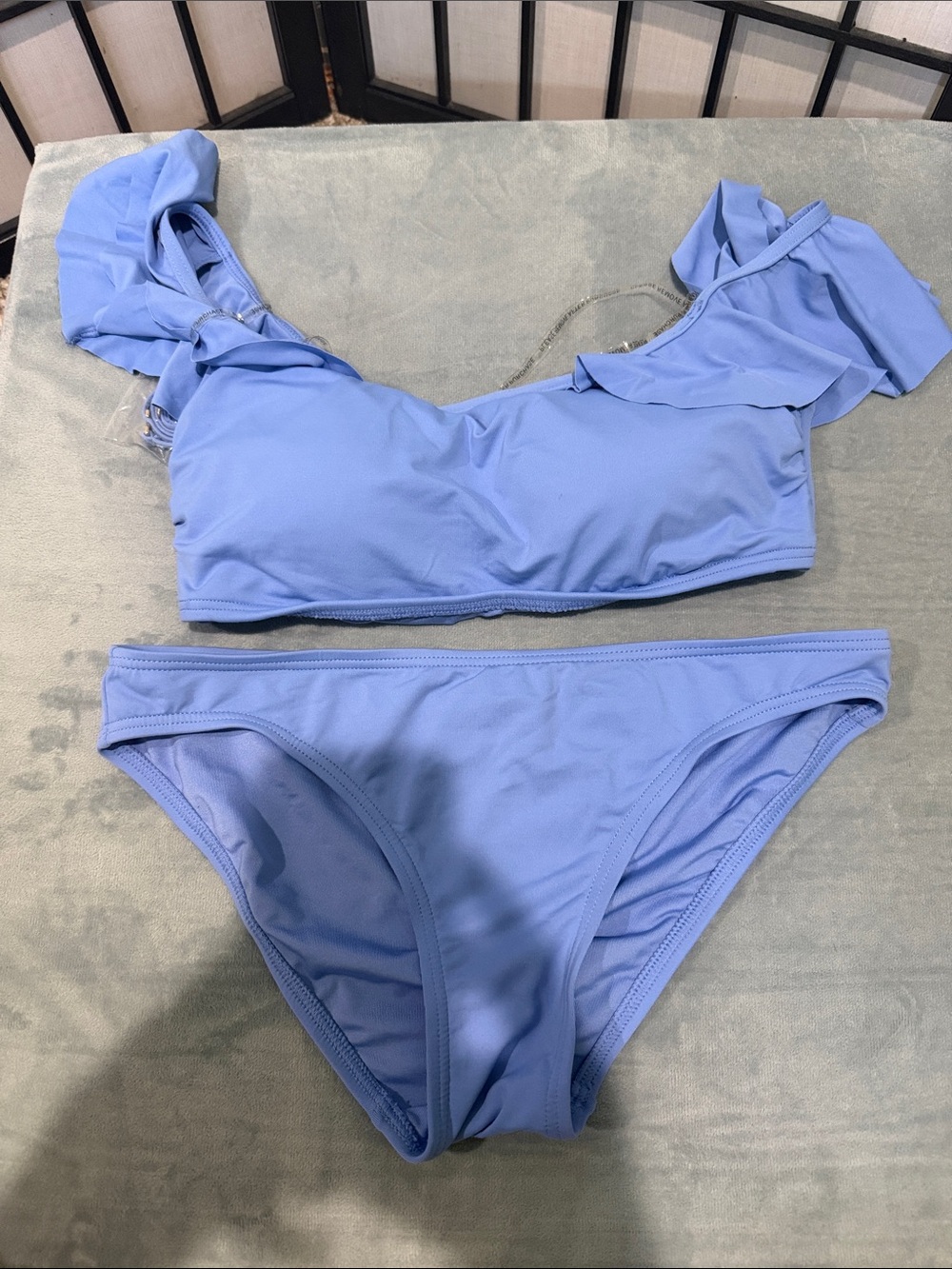 Vince Camuto Periwinkle Ruffle Bikini Top Small